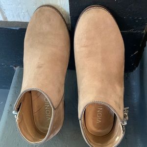 Vionic Bootie
